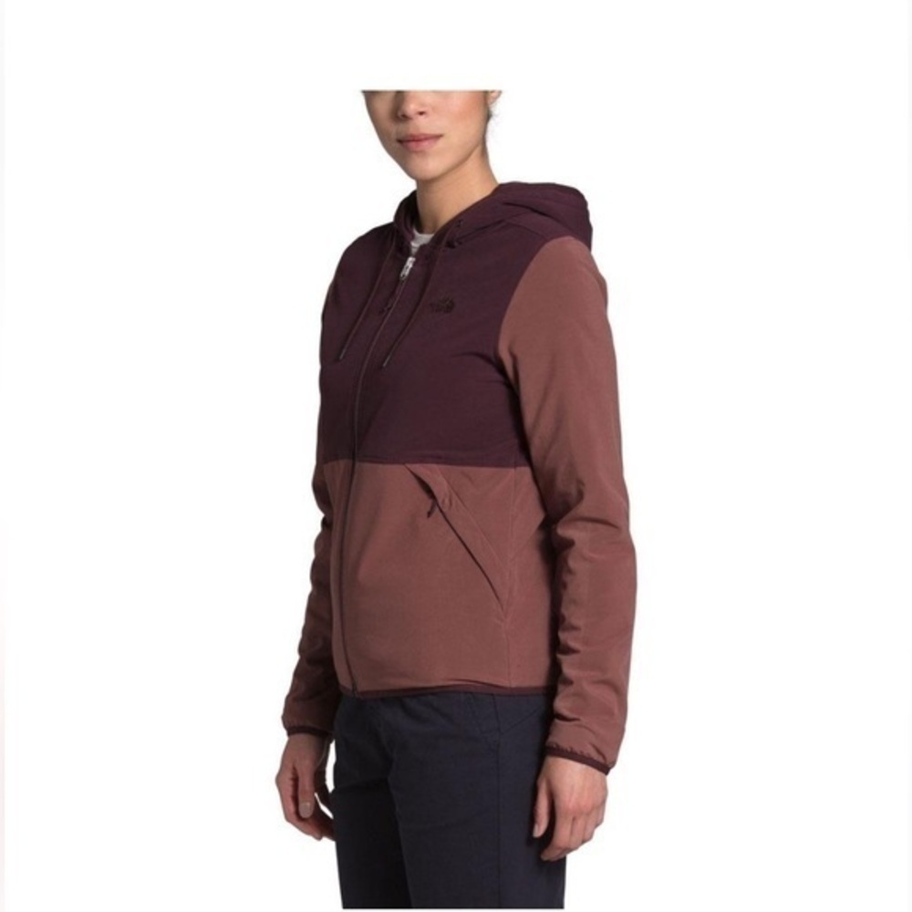 The North Face Women’s Mountain Sweatshirt 3.0 Insulated Jacket With Hoodie